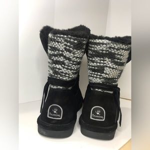 Bearpaw maggie suede sheep skin boot size 11 woman